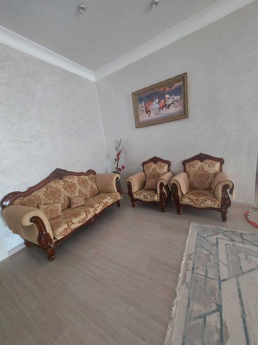 Диван сатылады , 60 000,30000