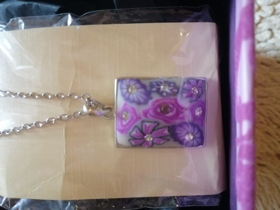 Ново бижу в подафъчна кутия