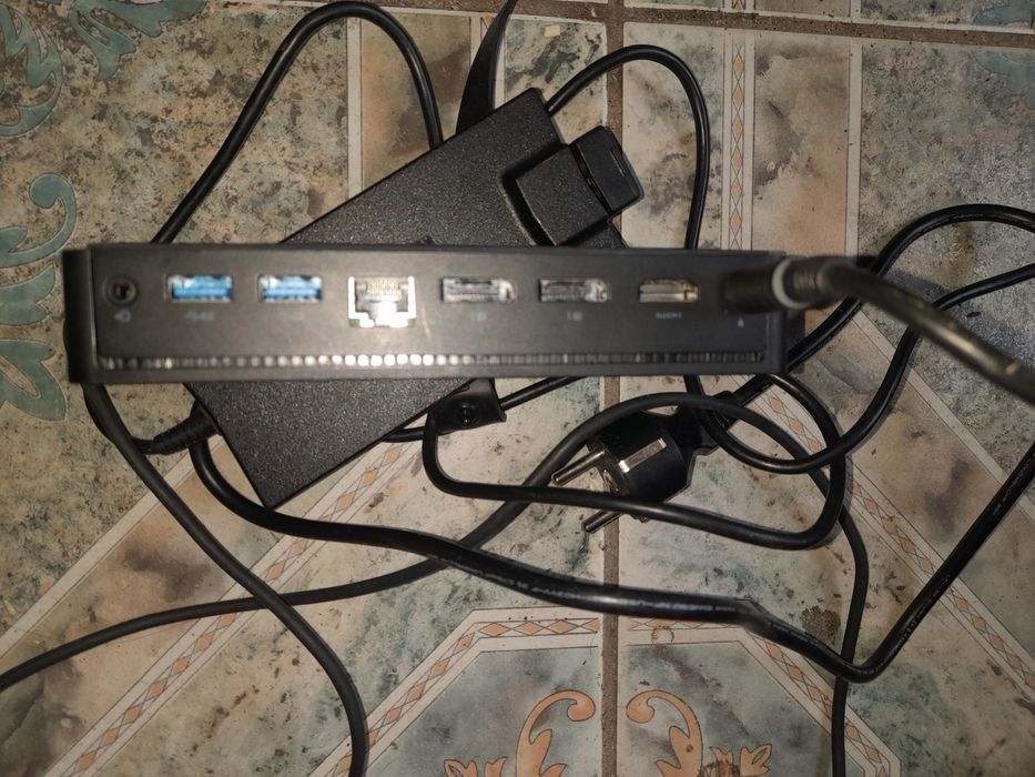 Doking station dell d6000