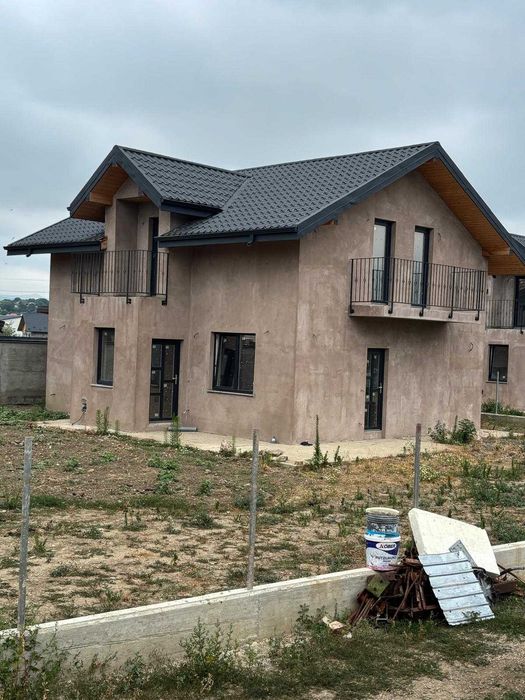 Casa Parter cu mansarda la 3km de Vaslui, strada asfaltata