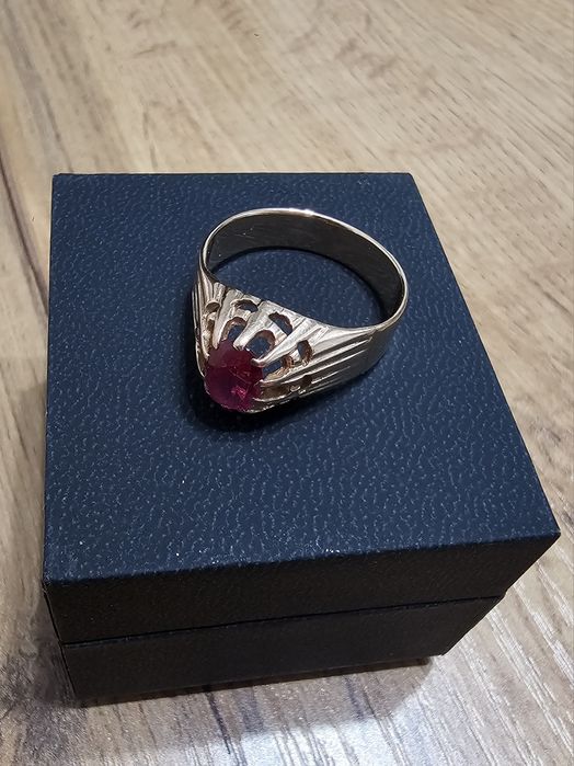 Золотое кольцо с рубином СССР, 583 проба