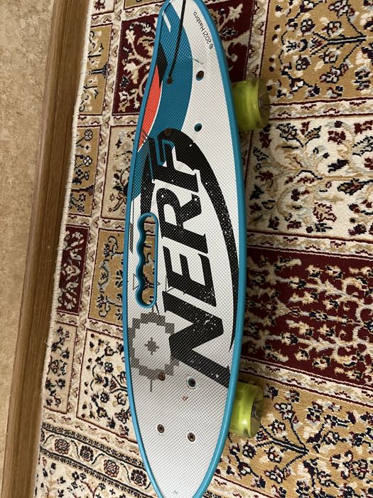 Продам скейтборд NERF
