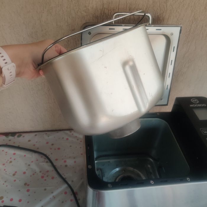 Aparat de făcut pâine de casă