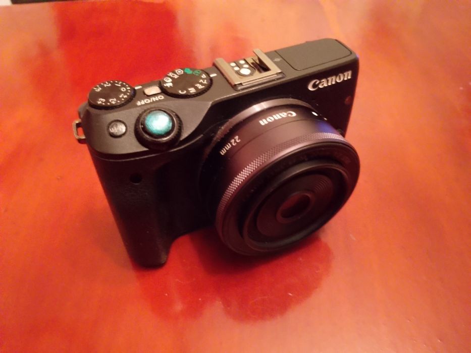 Canon M3 24mpx + 22mm f2 STM