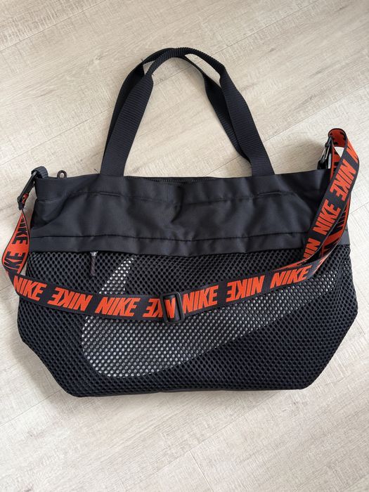 Спортна чанта NIKE
