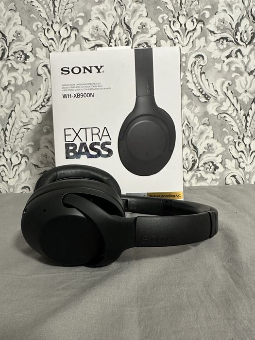 Casti wireless Sony WH-XB900N ca noi
