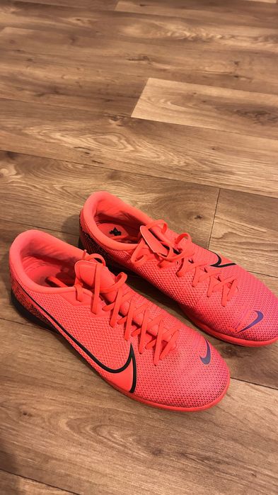 Спортни обувки Nike