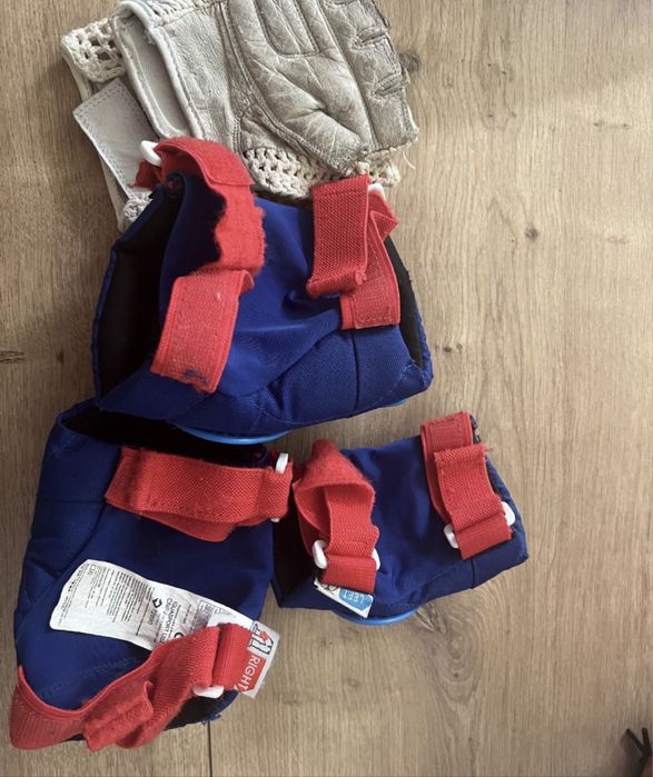 Casca si protectii genunchi/ coate/palme