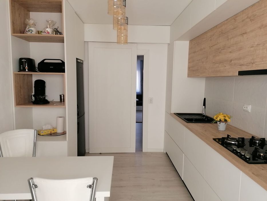 Execut mobilier la comanda