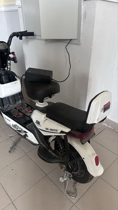 Электроный скутер