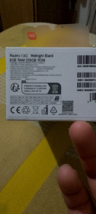 Redmi 13c продам новый телефон на гарантии