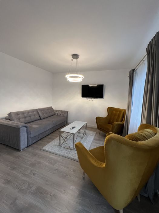 Închiriez apartament zonă centrală