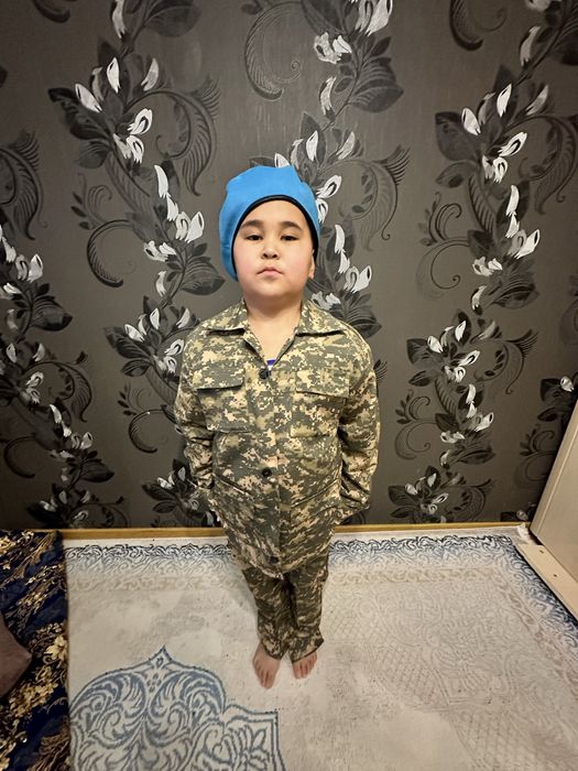 Продам костюм военного для мальчика