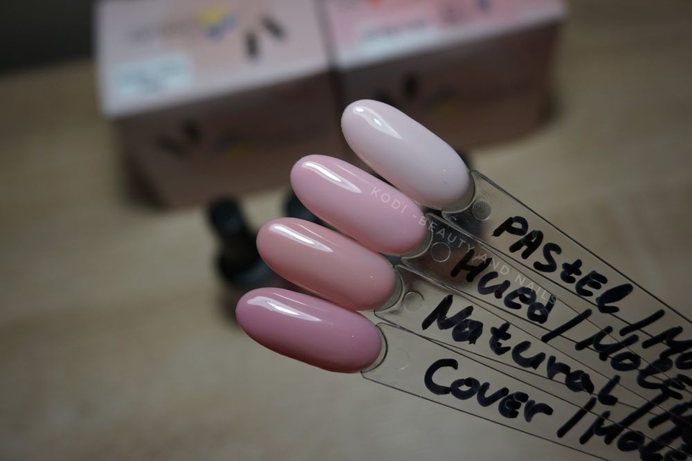 Каучукова цветна база "Molekula Nails'' Без ТПО!