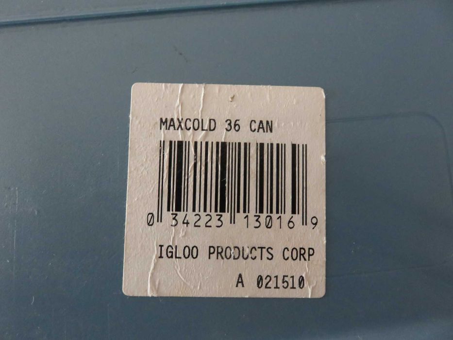 Кутии за примамки и хладилна кутия Igloo