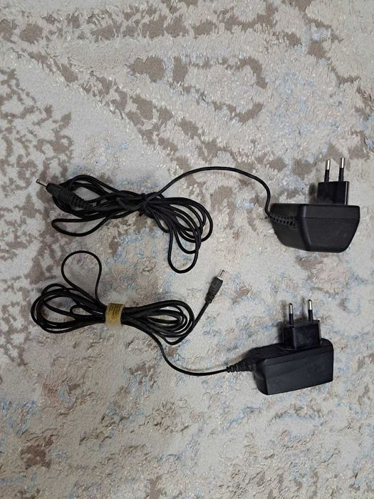 продаются зарядные устройства