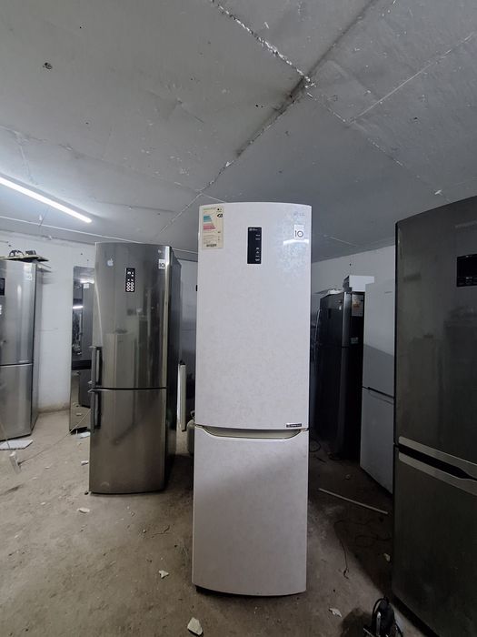 Холодильник разные  доставка ноуфрост