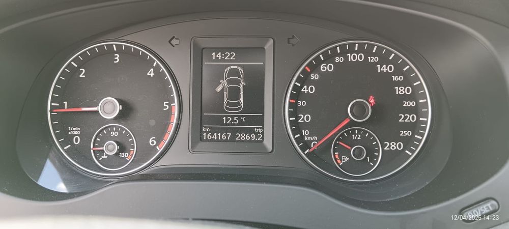 Vând Volkswagen Jetta