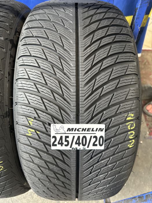 245/40/20 Michelin M+S