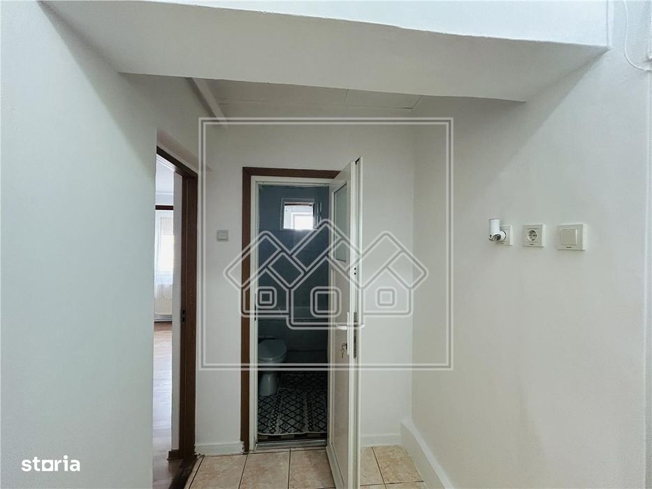 Apartament cu 2 camere, 43 mp utili - Zona Tiglari