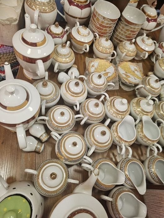 Сахарница, молочница, посуда