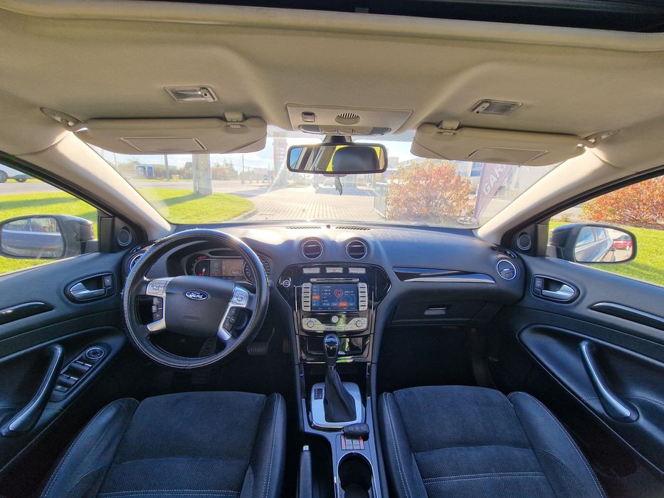 Ford Mondeo 2.0EcoBOOST 203CP-Titanium-Automatic-Xenon-Piele-Navigatie