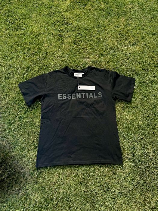 Compleu scurt Essentials / Premium 2026