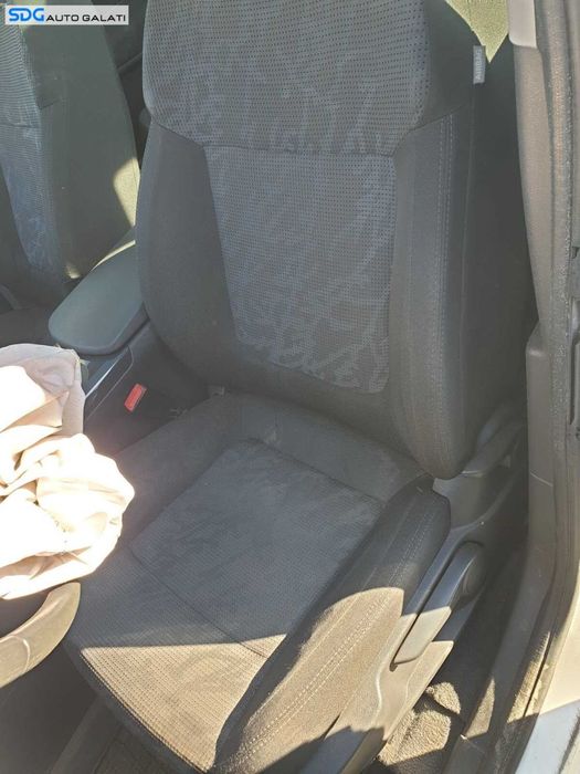 Scaun Stanga Fata Sofer Textil Fara Incalzire Peugeot 3008 2009 - 2016 [C6131]