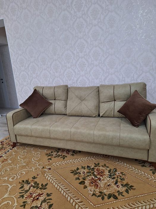 Продам Диван Хорошем состояний