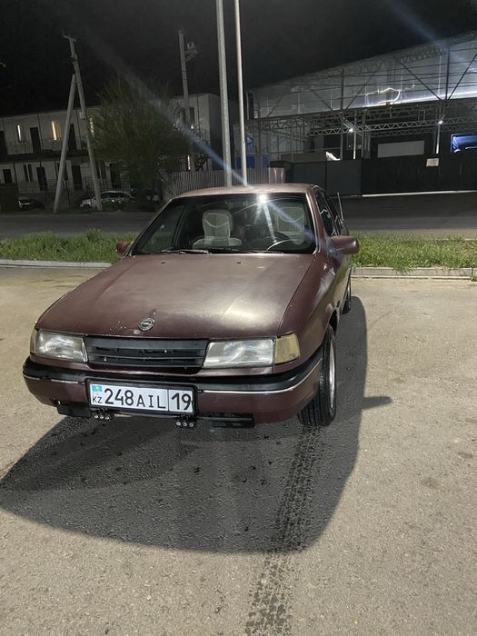 Опель вектра а 1989 год.