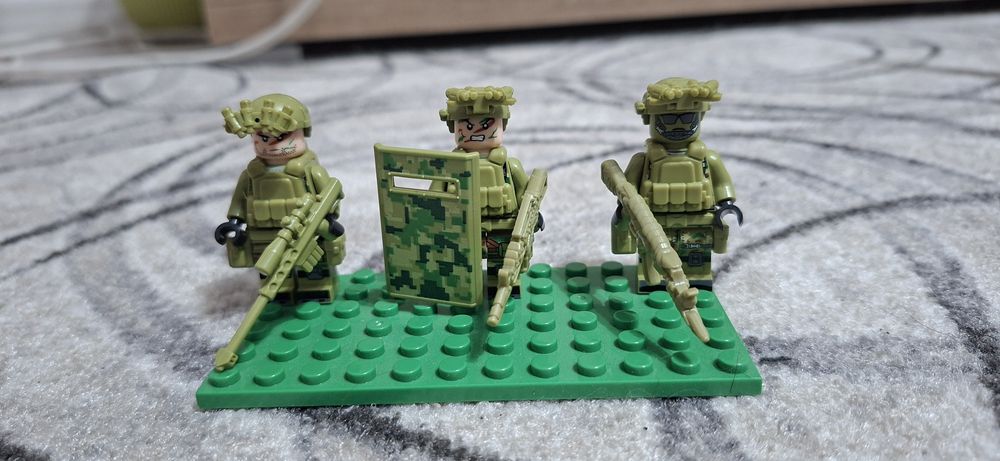 Лего спецназ 6 штук