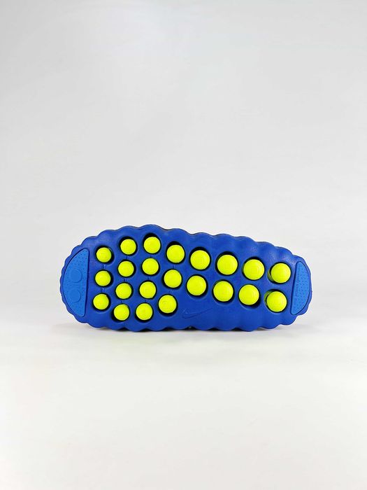 Nike Mind 001