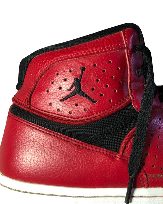 Nike air jordan access