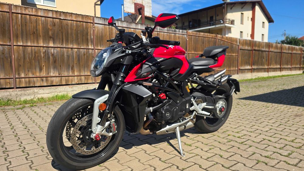 MV Agusta Brutale 1000 RS '23 (2350km) achizitionata in dec. 2024