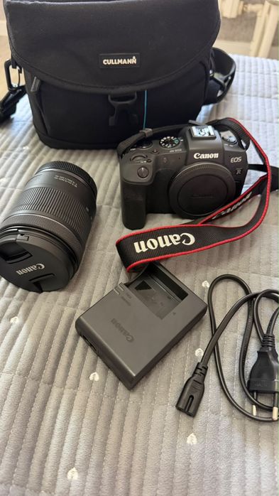 Продам профессиональный фотоаппарат
