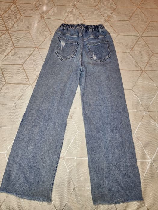 Джинсы на 10-11 лет