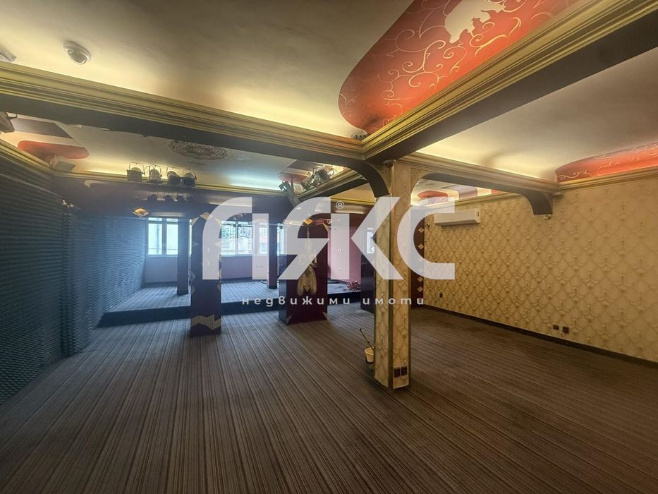 Офис сграда под наем на комуникативно място ! ДО МЕТРОСТНАЦИЯ