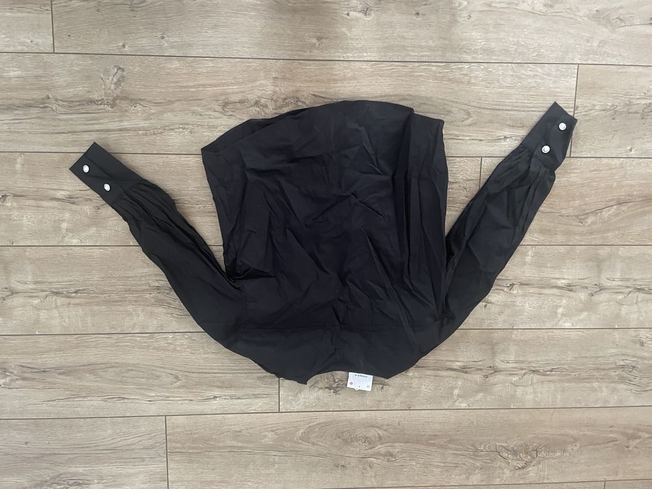 черна риза с перли