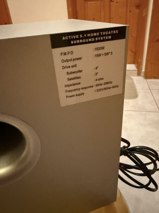 Тон колони и суббуфер Luxeon