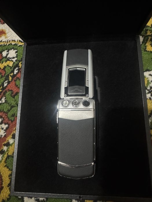 Vertu Constellation Ayxta F