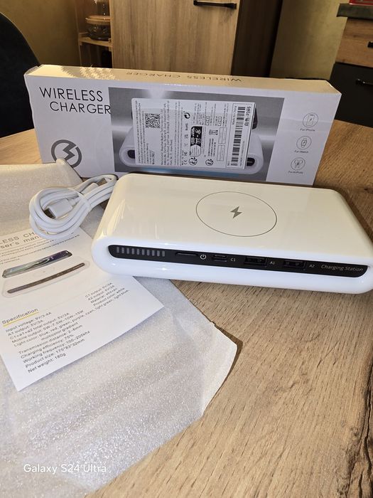 Безжично зарядно устройство за телефони и часовници