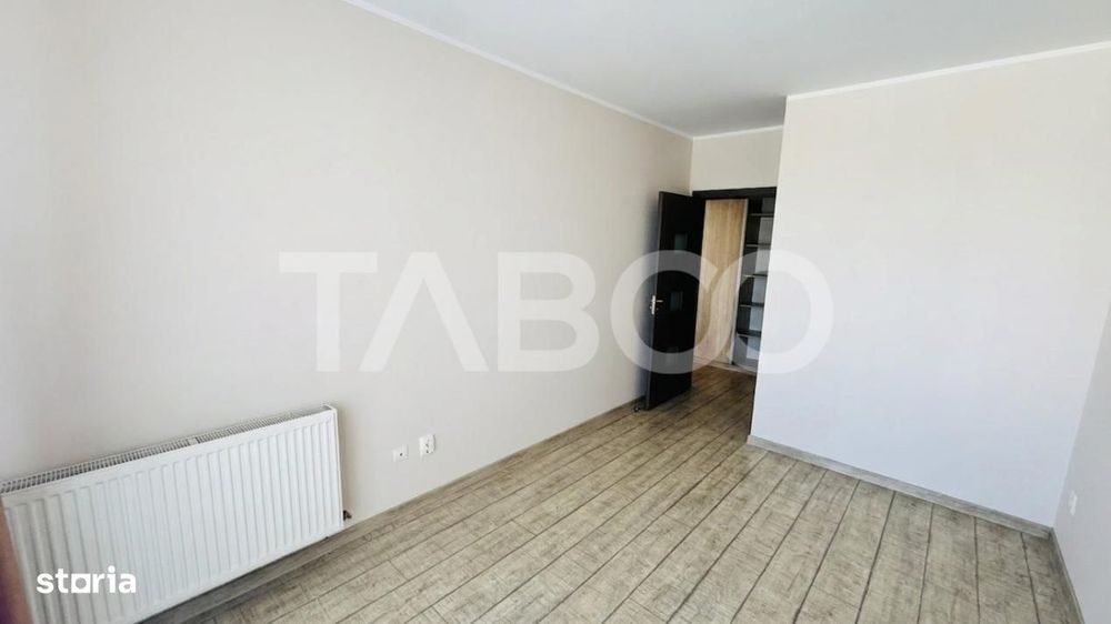 Apartament de vanzare 3 camere lift parcare bloc nou City Residence