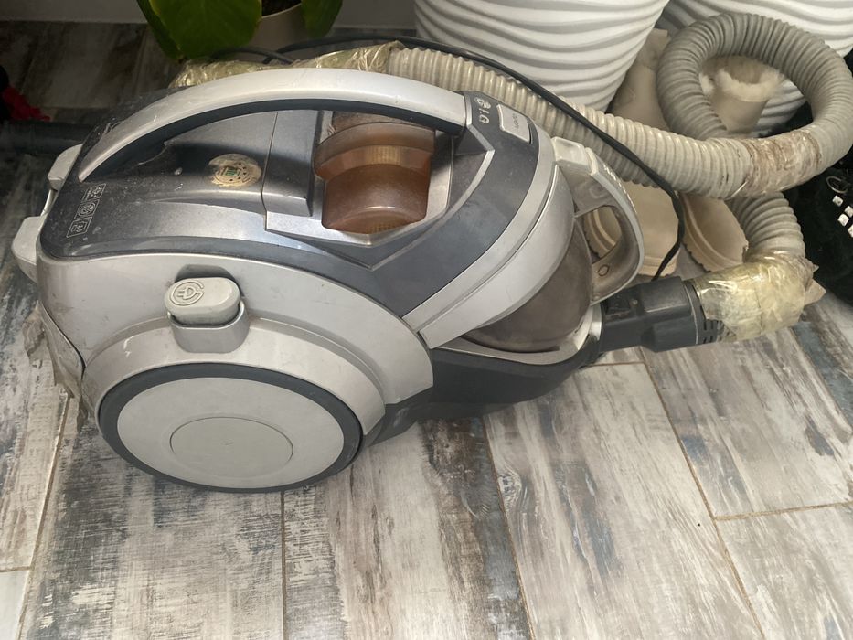 Продам пылесос