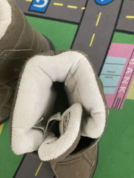 Vând cizme groase de iarnă, de la Decatlon, mărimea 28