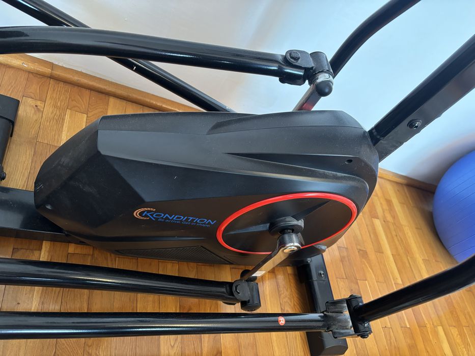 Bicicleta eliptica - Cross trainer Kondition - aproape nou