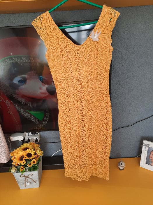 Rochii seara în stare foarte bună.