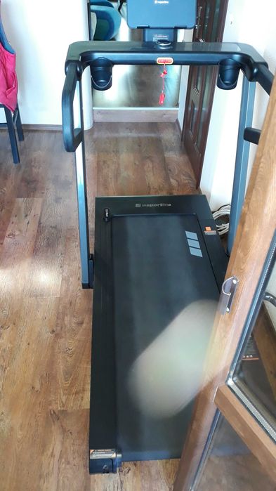 Продавам бягаща пътека нова .