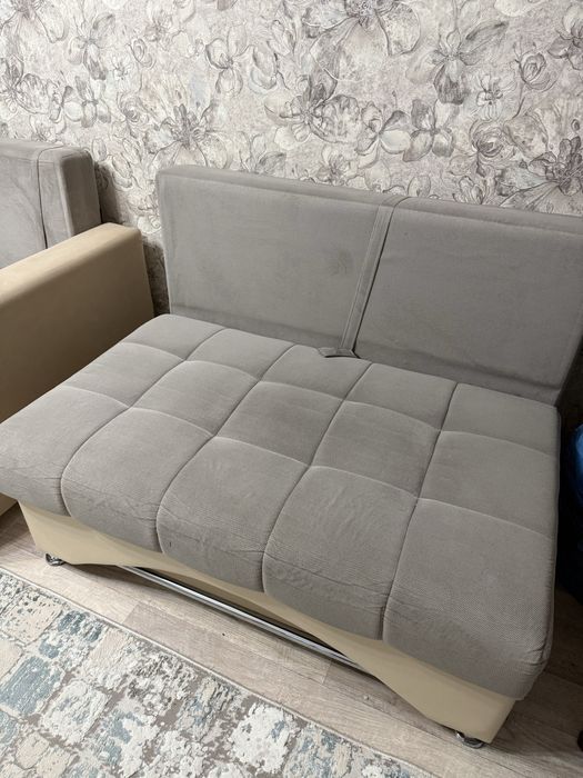 Продам 2 дивана за 30000