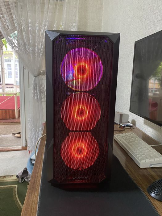 Сбалансированный игровой ПК (i3-12100F / RX 5600 XT / 16GB