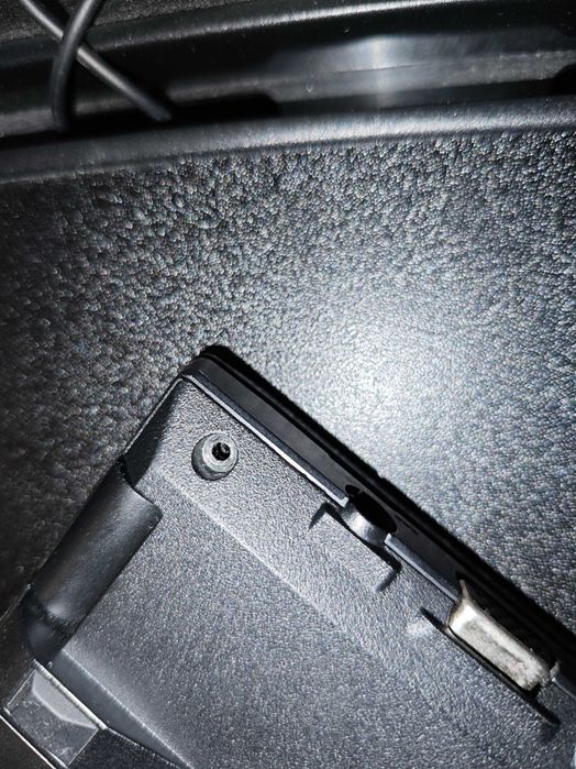 Лаптоп 15.6" Full HD | i3-8130U | 2x8GB Ripjaws | 240GB SSD | Clevo